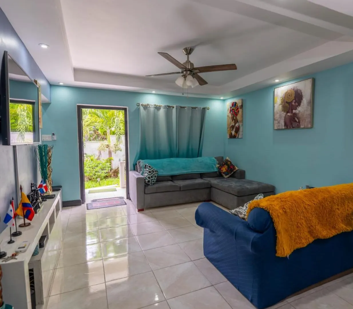 Chic Getaway In Milan The Manor Villa Ocho Rios